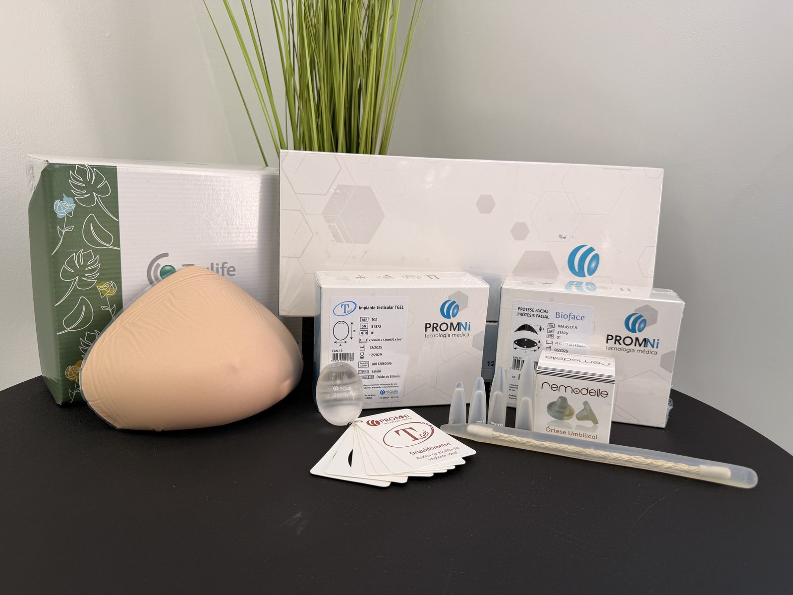 Prótesis mamaria Trulife e implantes Promni